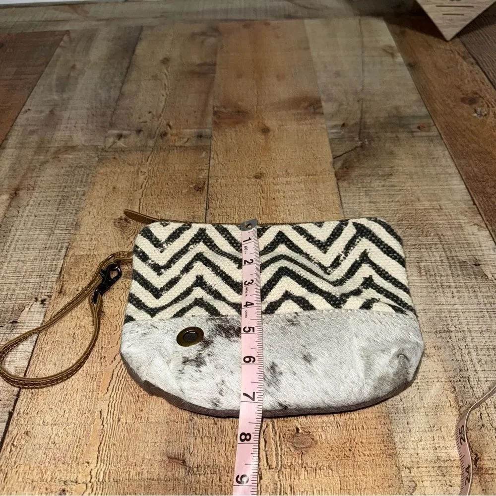 Myra bag BEWILDER HAIRON WRISTLET